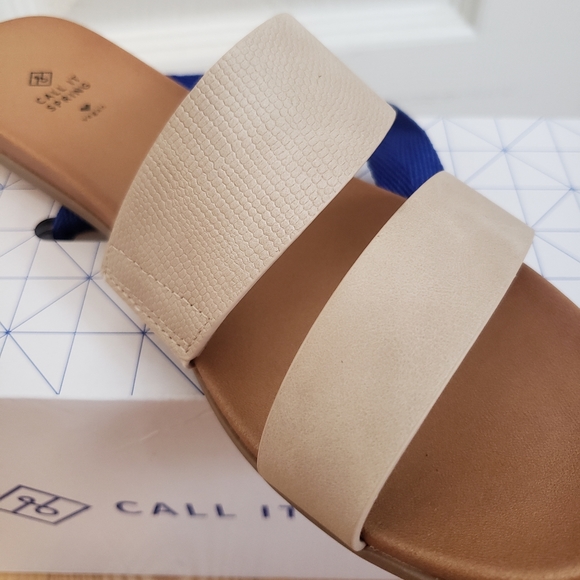 Sandals - Picture 2 of 2